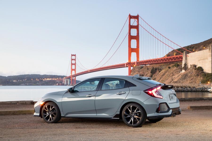  Honda Civic Sport Touring Hatchback (FK7) 2016 года  (NA) (фото 25 из 55)